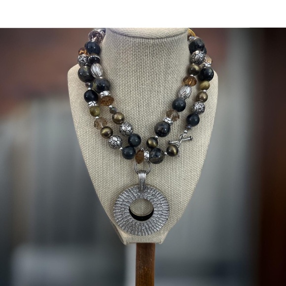 Gorgeous RARE RETIRED Premier Designs 32” Necklace. STAMPD. Reversible p… - Picture 2 of 7